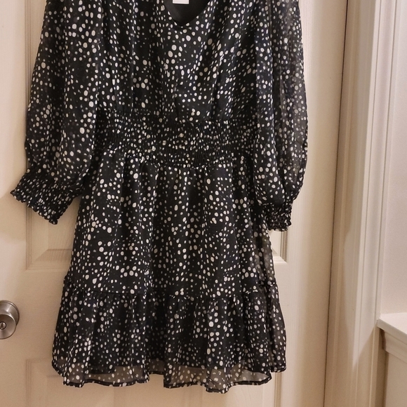 STEVE MADDEN V-Neck Long Sleeve Dot Smocked Waist Minidress  Size L - Picture 7 of 12